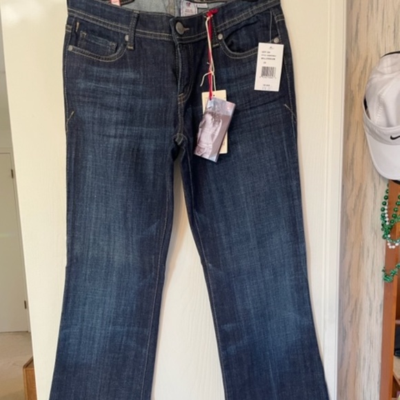 Slim flared jeans Hottie brand  NWT Size 29 - Picture 1 of 4